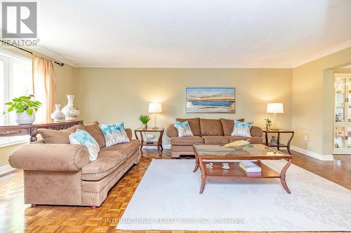 1236 Fleet Street, Mississauga, ON - Indoor Photo Showing Living Room
