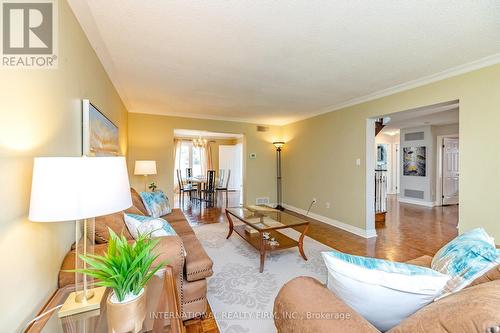 1236 Fleet Street, Mississauga, ON - Indoor Photo Showing Living Room