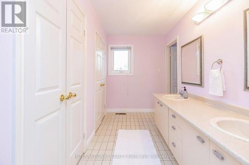 1236 Fleet Street, Mississauga, ON - Indoor Photo Showing Bathroom