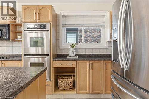 694 Mullin Way, Burlington, ON - Indoor Photo Showing Kitchen With Stainless Steel Kitchen With Upgraded Kitchen