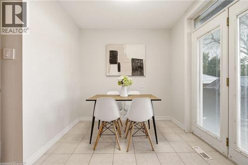 694 Mullin Way, Burlington, ON - Indoor Photo Showing Dining Room
