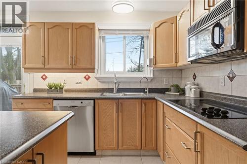 694 Mullin Way, Burlington, ON - Indoor Photo Showing Kitchen With Double Sink