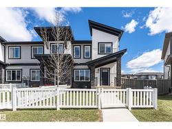 4452 ANNETT CM SW  Edmonton, AB T6W 2V8