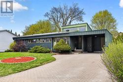 171 PETER STREET Carleton Place, ON K7C 1C7