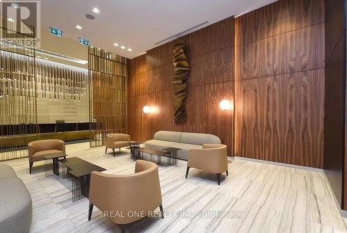2209 - 8 Eglinton Avenue E, Toronto, ON - Indoor Photo Showing Other Room