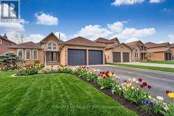 85 CITYVIEW CIRCLE  Barrie, ON L4N 7V1