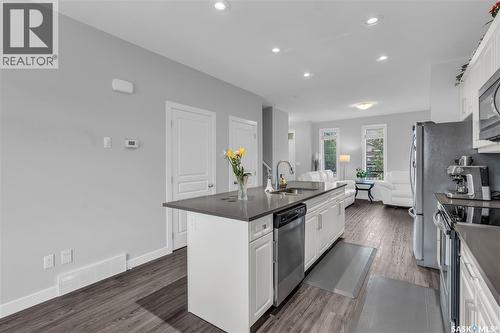 219 Newton Link, Saskatoon, SK - Indoor Photo Showing Kitchen With Stainless Steel Kitchen With Upgraded Kitchen