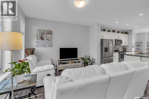 219 Newton Link, Saskatoon, SK - Indoor Photo Showing Living Room