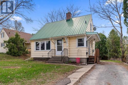 286 CHAMBERLAIN STREET  Pembroke, ON K8A 2M5