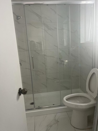 Salle de bains - 12155 Av. Paul-Contant, Montréal (Ahuntsic-Cartierville), QC - Indoor Photo Showing Bathroom