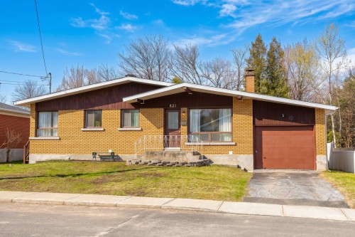 821 18e Rue  Shawinigan, QC G9T 3S1