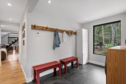 Hall d'entrée/Vestibule - 286 Ch. Bréard, Mont-Tremblant, QC - Indoor Photo Showing Other Room