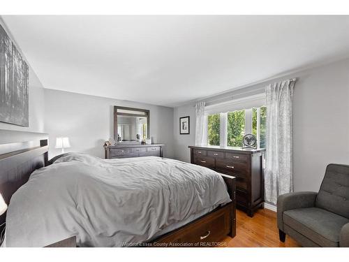 1226 Aimee Street, Lakeshore, ON 