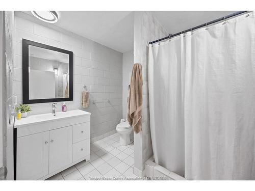 1226 Aimee Street, Lakeshore, ON 