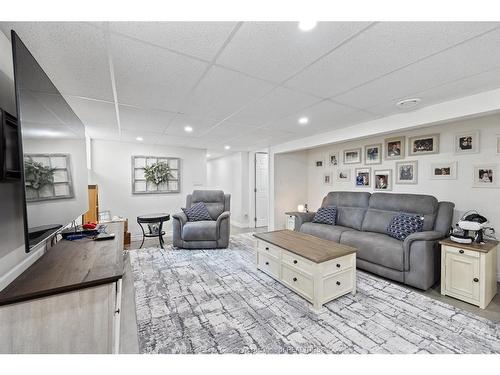 1226 Aimee Street, Lakeshore, ON 