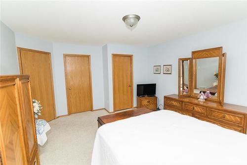 48 30 Bradford Road, Carman, MB - Indoor Photo Showing Bedroom