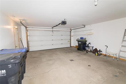 48 30 Bradford Road, Carman, MB - Indoor Photo Showing Garage