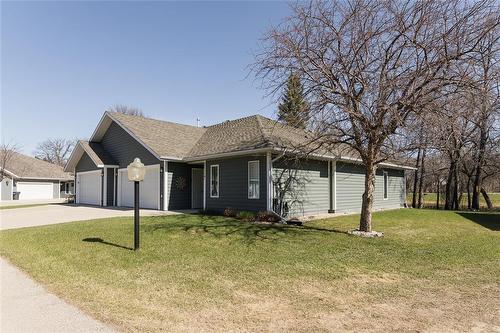 48 30 Bradford Road, Carman, MB - Outdoor