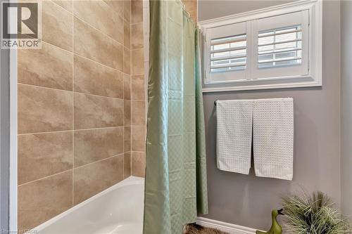 257 Donly Drive S, Simcoe, ON - Indoor Photo Showing Bathroom