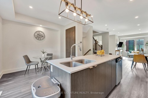 4-107 Concession Street, Cambridge, ON - Indoor Photo Showing Kitchen With Double Sink With Upgraded Kitchen
