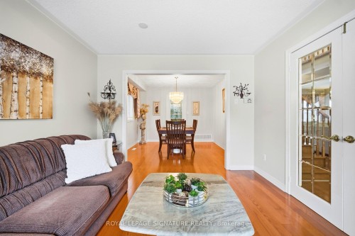 52 Durham Street, Halton Hills, ON - Indoor Photo Showing Living Room