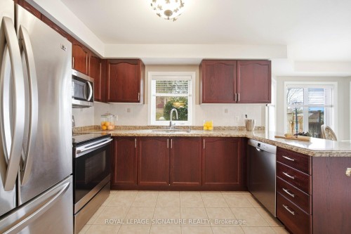 52 Durham Street, Halton Hills, ON - Indoor Photo Showing Kitchen
