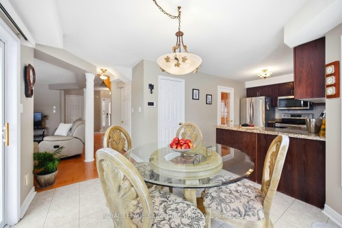 52 Durham Street, Halton Hills, ON - Indoor Photo Showing Dining Room