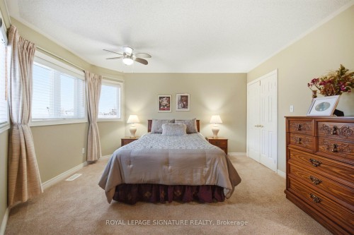 52 Durham Street, Halton Hills, ON - Indoor Photo Showing Bedroom