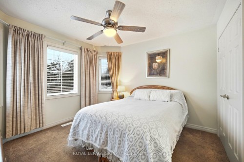 52 Durham Street, Halton Hills, ON - Indoor Photo Showing Bedroom