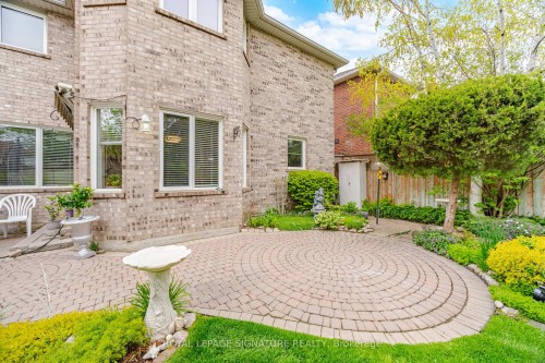 52 Durham Street, Halton Hills, ON - Outdoor