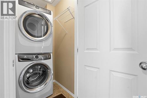 1426B C Avenue N, Saskatoon, SK - Indoor Photo Showing Laundry Room