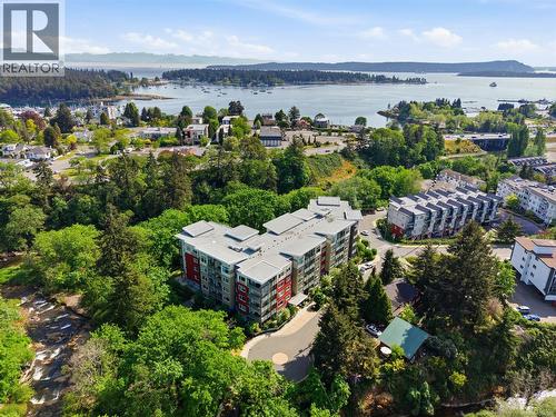 308 20 Barsby Ave  Nanaimo, BC V9R 0K4