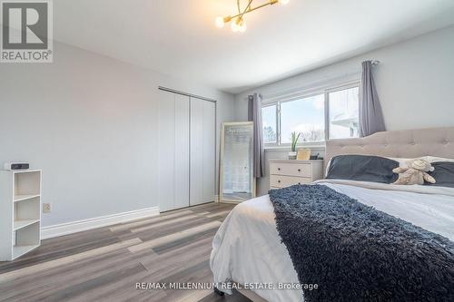 52 Village Court, Brampton, ON - Indoor Photo Showing Bedroom