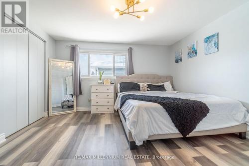 52 Village Court, Brampton, ON - Indoor Photo Showing Bedroom