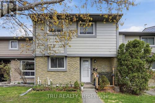 16 - 2336 ORIENT PARK DRIVE E  Ottawa, ON K1B 4N5