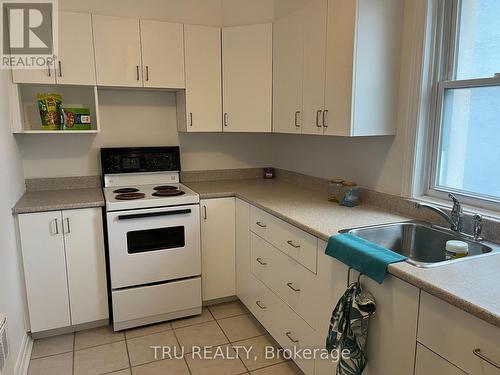 3 - 384 Blake Boulevard, Ottawa, ON - Indoor Photo Showing Kitchen