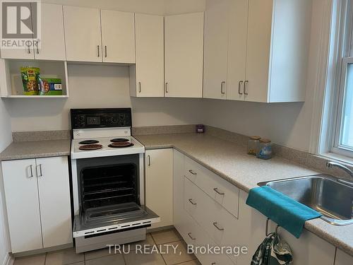 3 - 384 Blake Boulevard, Ottawa, ON - Indoor Photo Showing Kitchen