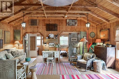 1 Rose Island, Gravenhurst (Morrison), ON - Indoor