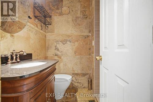 2065 Westfield Drive, Mississauga, ON - Indoor Photo Showing Bathroom