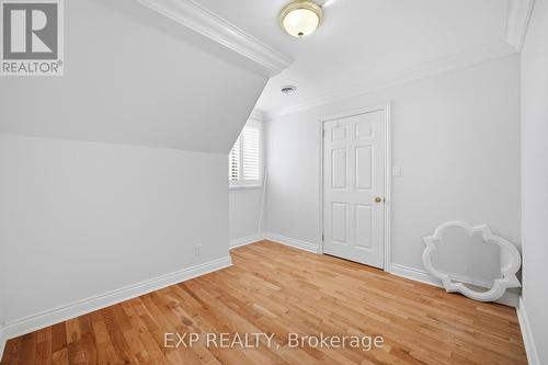 2065 Westfield Drive, Mississauga, ON - Indoor Photo Showing Other Room