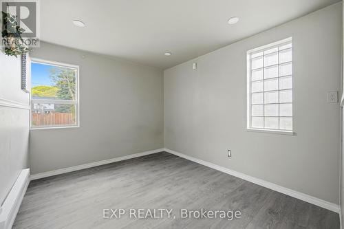 2065 Westfield Drive, Mississauga, ON - Indoor Photo Showing Other Room