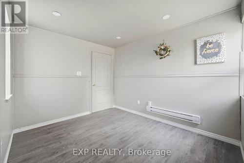 2065 Westfield Drive, Mississauga, ON - Indoor Photo Showing Other Room