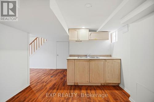 2065 Westfield Drive, Mississauga, ON - Indoor