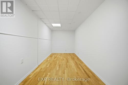 2065 Westfield Drive, Mississauga, ON - Indoor Photo Showing Other Room