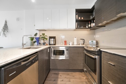 Kitchen - 807-1800 Boul. René-Lévesque O., Montréal (Ville-Marie), QC - Indoor Photo Showing Kitchen With Upgraded Kitchen