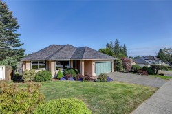 5811 Tweedsmuir Cres Nanaimo, BC V9T 5Y6
