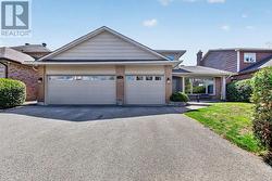 3106 UPLANDS DRIVE  Ottawa, ON K1V 9Z6