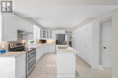 1690 Sherway Drive, Mississauga, ON - Indoor Photo Showing Kitchen With Double Sink