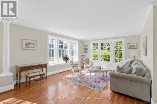 1690 Sherway Drive, Mississauga, ON - Indoor Photo Showing Living Room