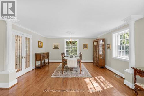 1690 Sherway Drive, Mississauga, ON - Indoor Photo Showing Living Room